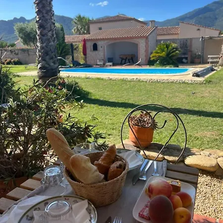 Bed & Breakfast Mas Cairou